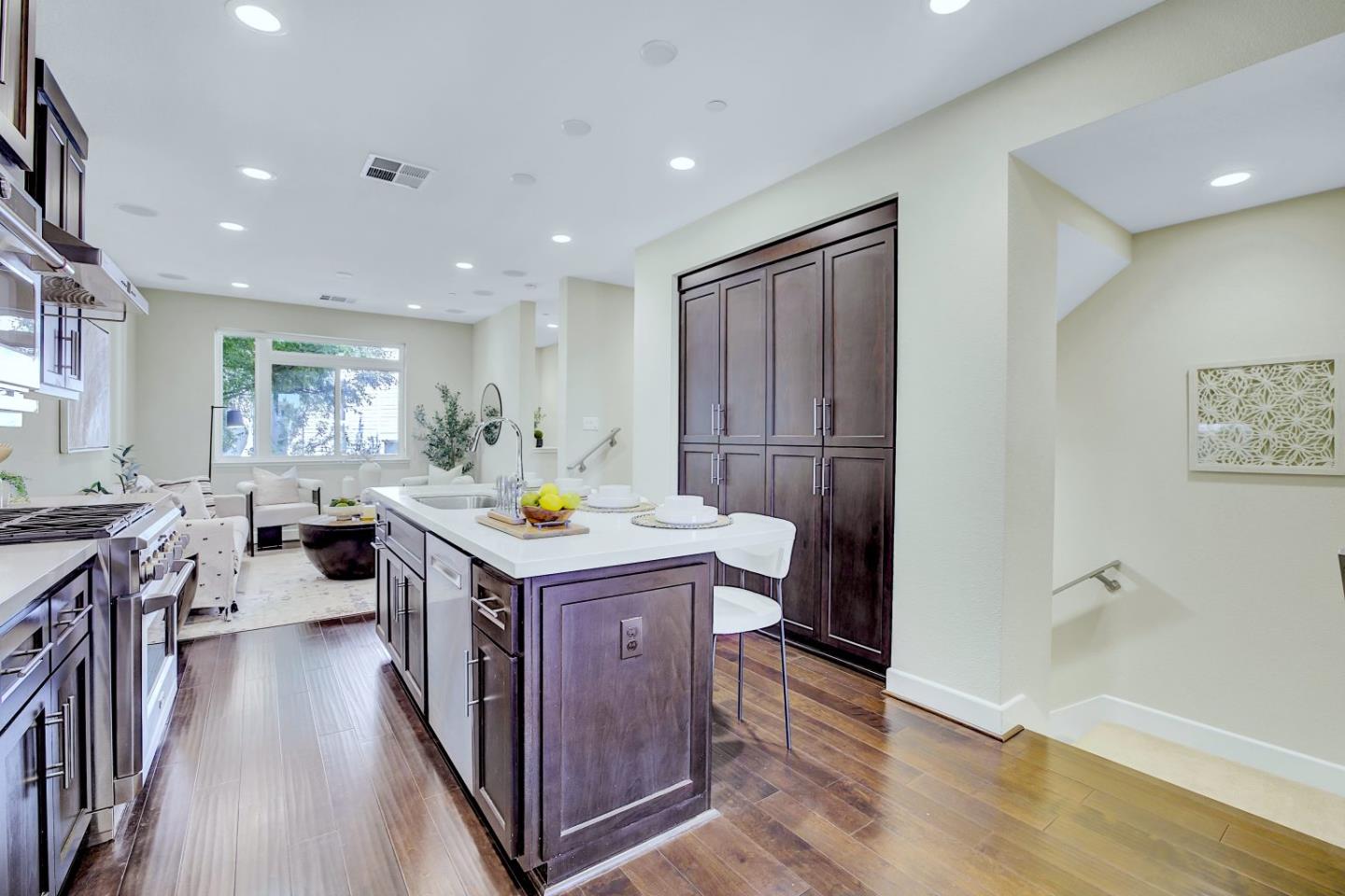 Detail Gallery Image 13 of 73 For 3044 Mawing Rd, San Mateo,  CA 94403 - 4 Beds | 4 Baths