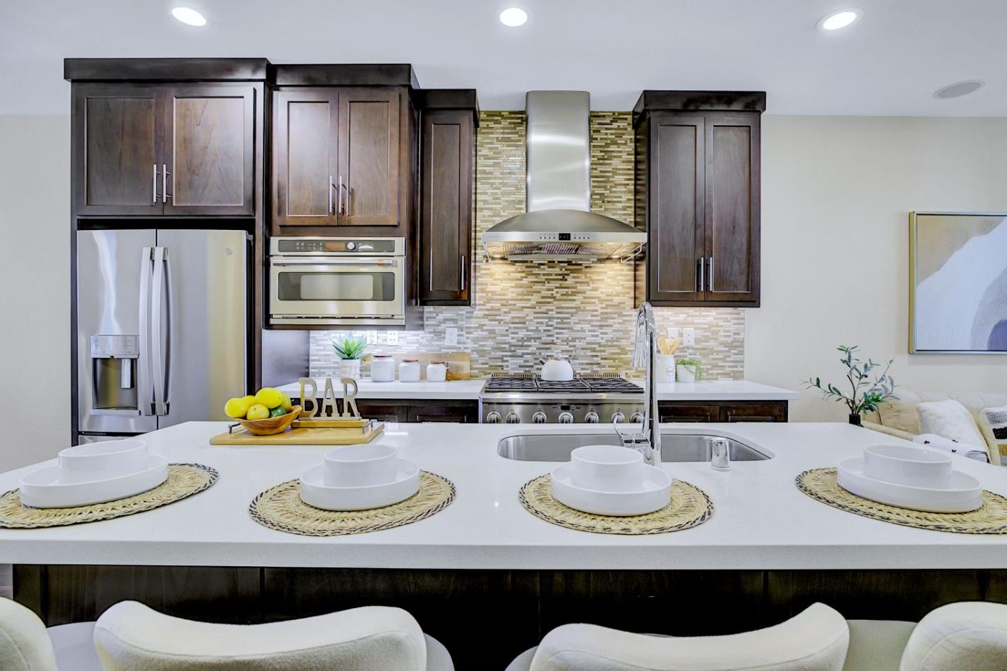 Detail Gallery Image 14 of 73 For 3044 Mawing Rd, San Mateo,  CA 94403 - 4 Beds | 4 Baths
