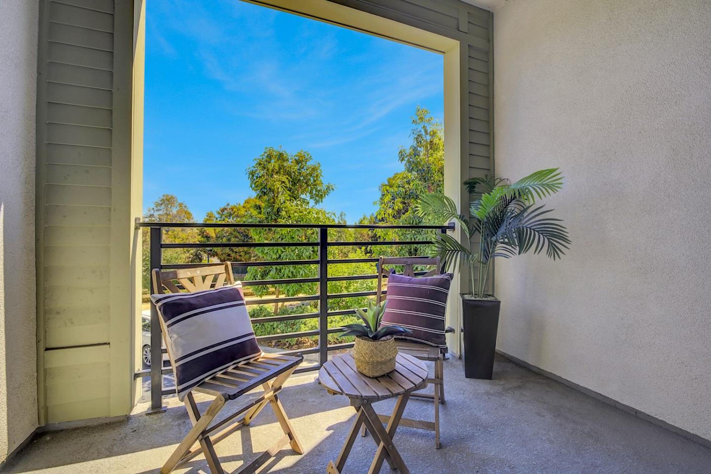 Detail Gallery Image 18 of 73 For 3044 Mawing Rd, San Mateo,  CA 94403 - 4 Beds | 4 Baths