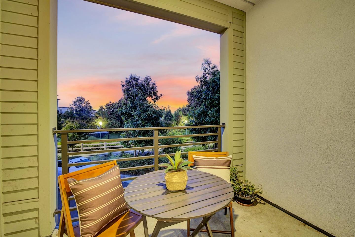 Detail Gallery Image 48 of 73 For 3044 Mawing Rd, San Mateo,  CA 94403 - 4 Beds | 4 Baths