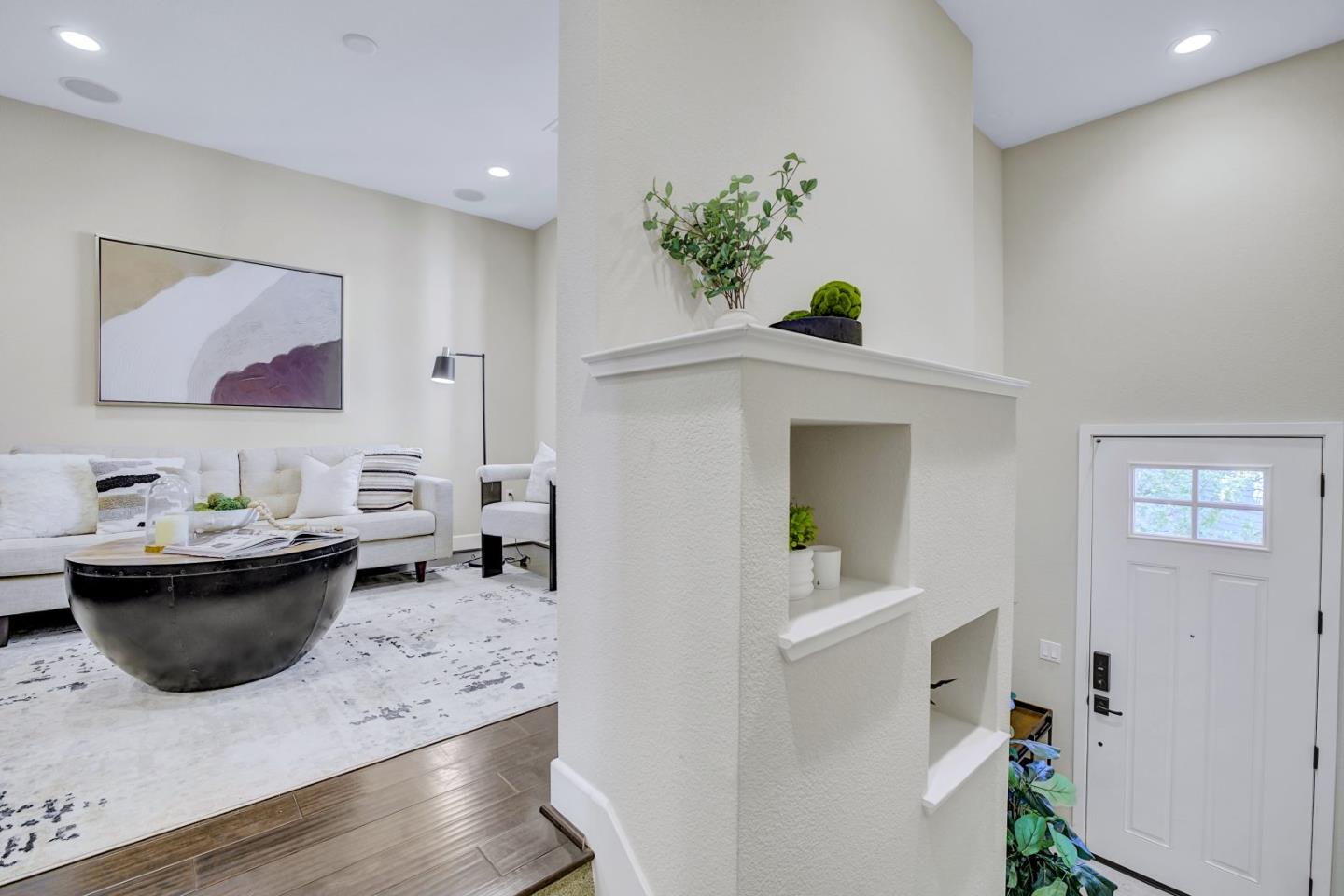 Detail Gallery Image 5 of 73 For 3044 Mawing Rd, San Mateo,  CA 94403 - 4 Beds | 4 Baths
