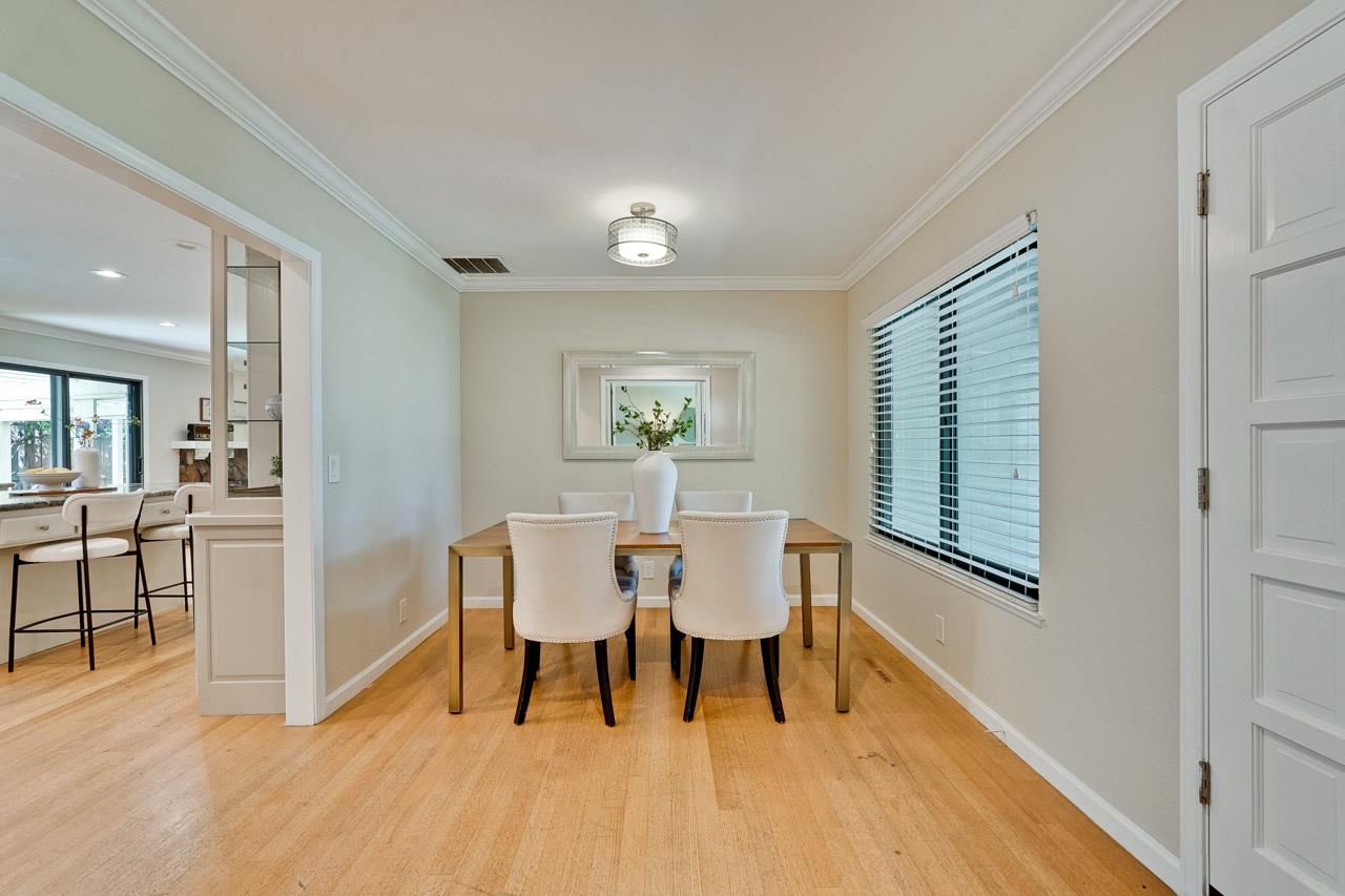 Detail Gallery Image 18 of 28 For 856 Jasmine Dr, Sunnyvale,  CA 94086 - 5 Beds | 2/1 Baths