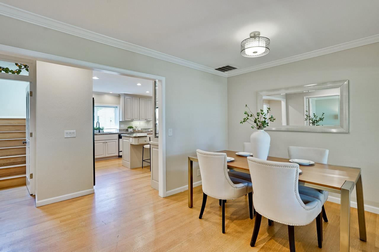 Detail Gallery Image 19 of 28 For 856 Jasmine Dr, Sunnyvale,  CA 94086 - 5 Beds | 2/1 Baths