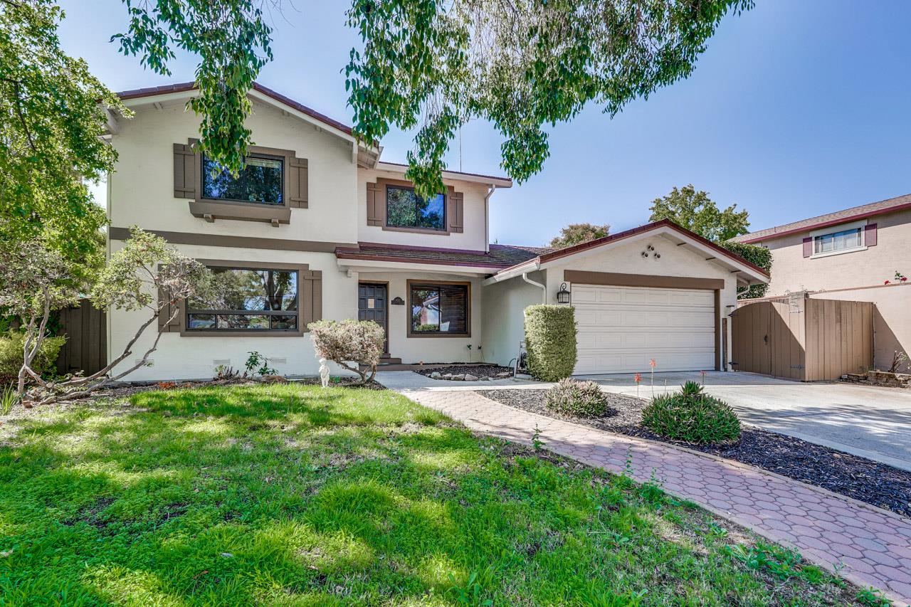 Detail Gallery Image 2 of 28 For 856 Jasmine Dr, Sunnyvale,  CA 94086 - 5 Beds | 2/1 Baths