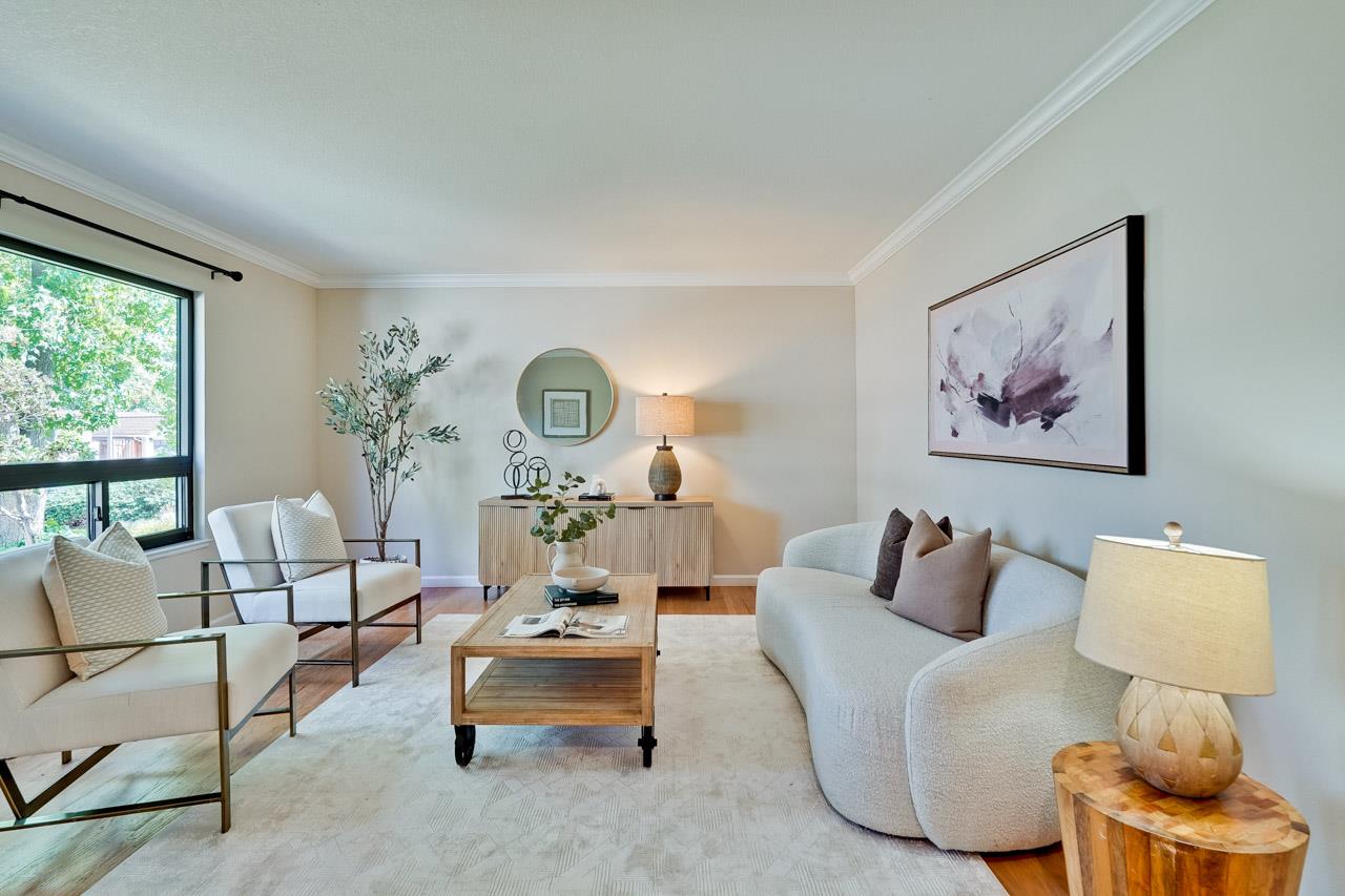Detail Gallery Image 4 of 28 For 856 Jasmine Dr, Sunnyvale,  CA 94086 - 5 Beds | 2/1 Baths