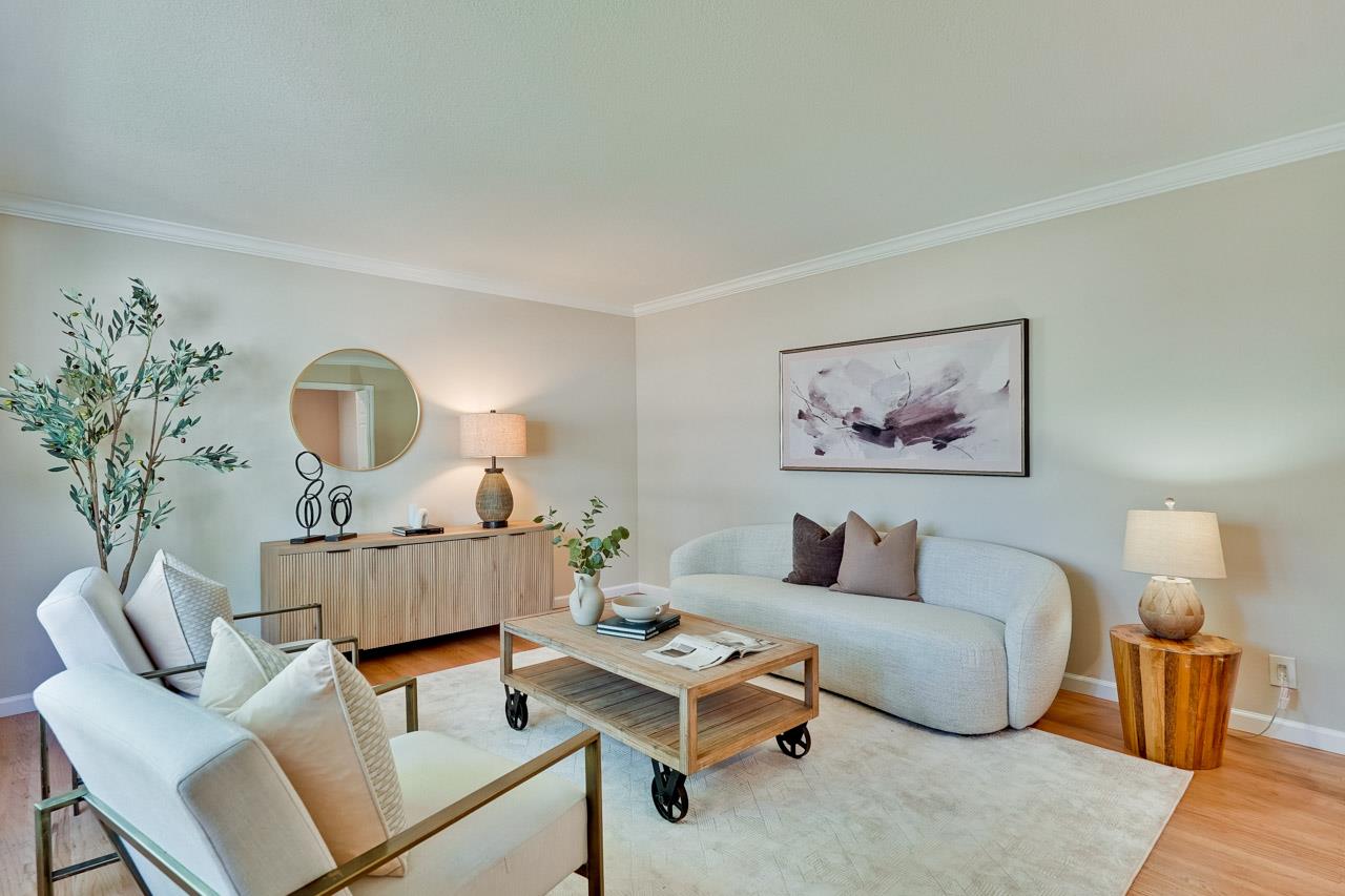 Detail Gallery Image 5 of 28 For 856 Jasmine Dr, Sunnyvale,  CA 94086 - 5 Beds | 2/1 Baths