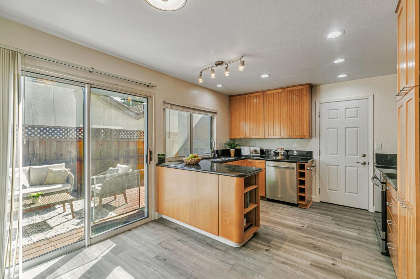 Detail Gallery Image 11 of 36 For 1344 Cabrillo Ave, San Jose,  CA 95132 - 3 Beds | 2 Baths