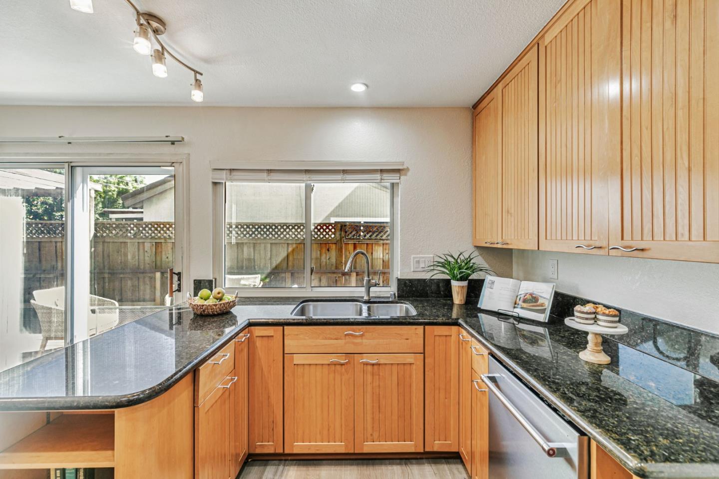 Detail Gallery Image 12 of 36 For 1344 Cabrillo Ave, San Jose,  CA 95132 - 3 Beds | 2 Baths