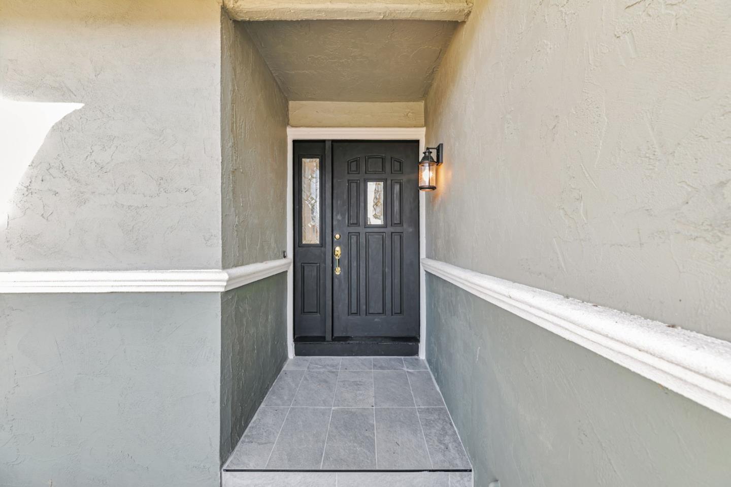 Detail Gallery Image 3 of 36 For 1344 Cabrillo Ave, San Jose,  CA 95132 - 3 Beds | 2 Baths