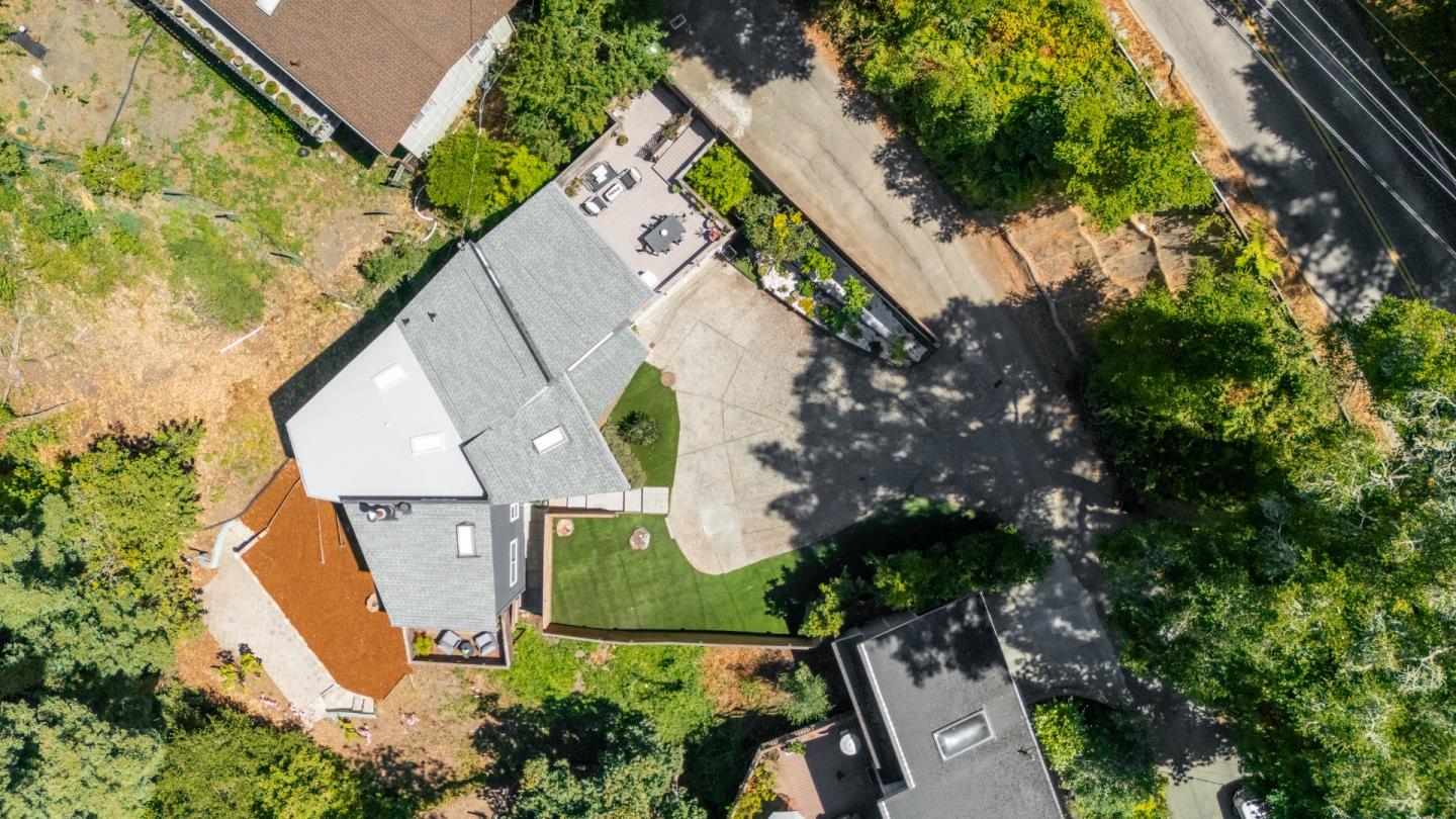 Detail Gallery Image 3 of 50 For 321 Valencia Rd, Aptos,  CA 95003 - 4 Beds | 2 Baths