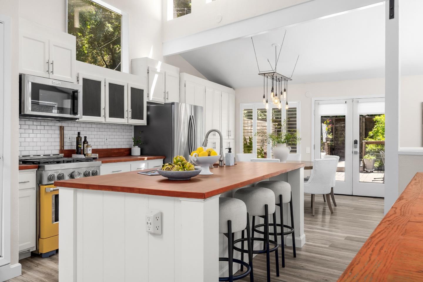 Detail Gallery Image 4 of 50 For 321 Valencia Rd, Aptos,  CA 95003 - 4 Beds | 2 Baths