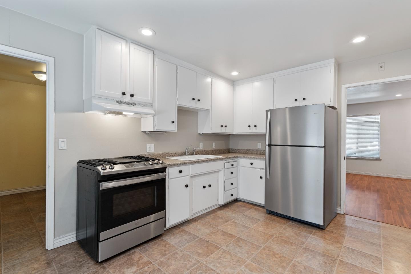 Detail Gallery Image 19 of 49 For 702 W Mc Kinley Ave, Sunnyvale,  CA 94086 - – Beds | – Baths