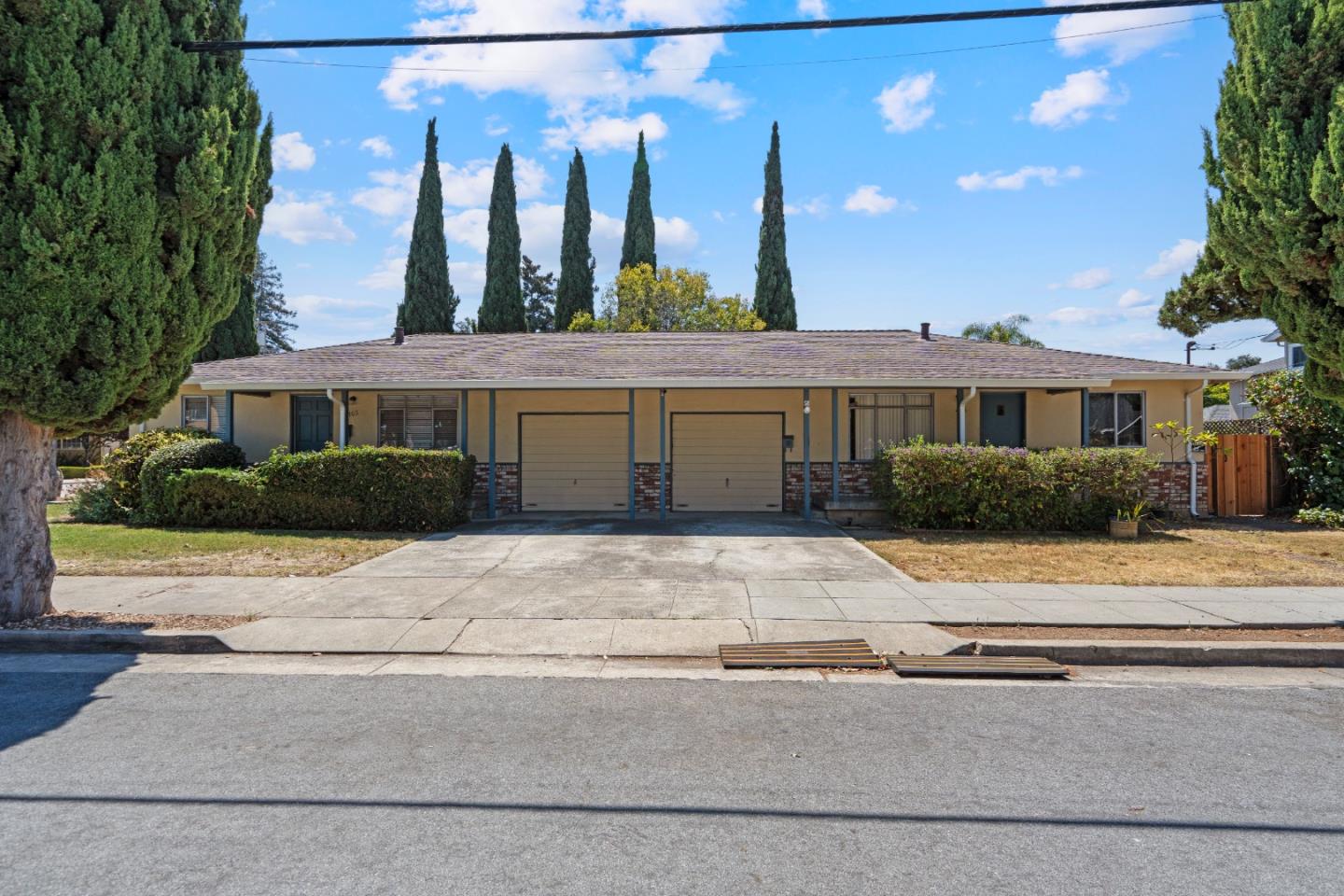 Detail Gallery Image 2 of 49 For 702 W Mc Kinley Ave, Sunnyvale,  CA 94086 - – Beds | – Baths