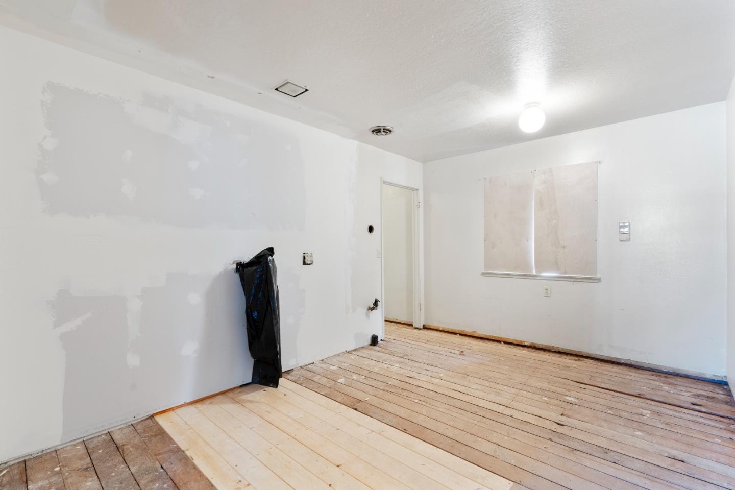 Detail Gallery Image 32 of 49 For 702 W Mc Kinley Ave, Sunnyvale,  CA 94086 - – Beds | – Baths
