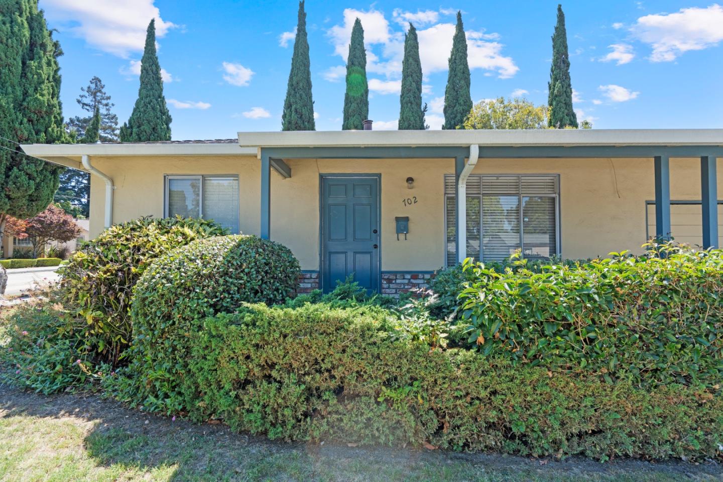 Detail Gallery Image 4 of 49 For 702 W Mc Kinley Ave, Sunnyvale,  CA 94086 - – Beds | – Baths