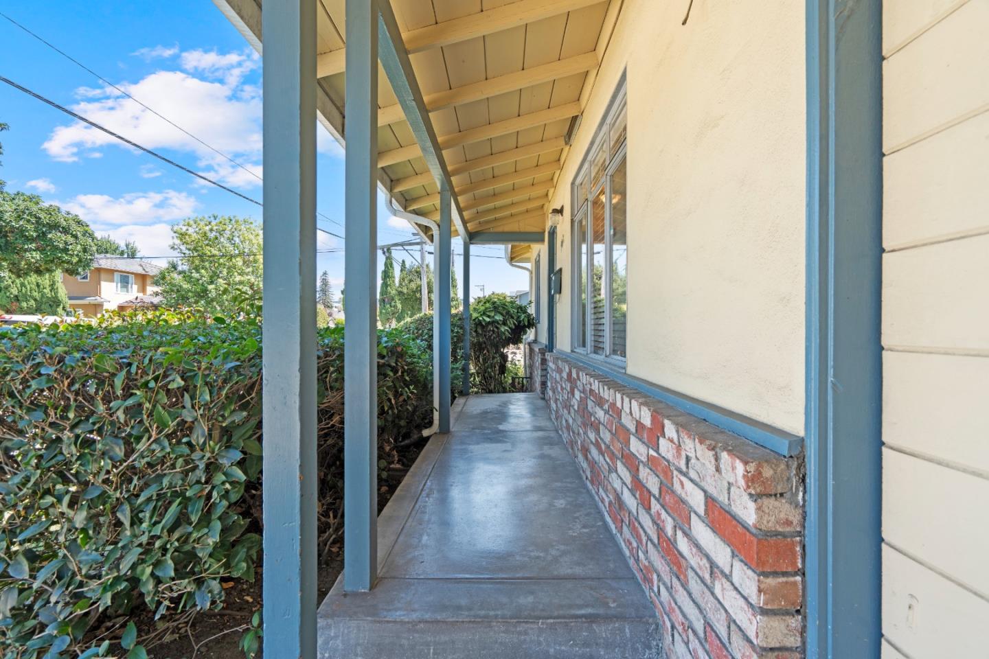 Detail Gallery Image 6 of 49 For 702 W Mc Kinley Ave, Sunnyvale,  CA 94086 - – Beds | – Baths