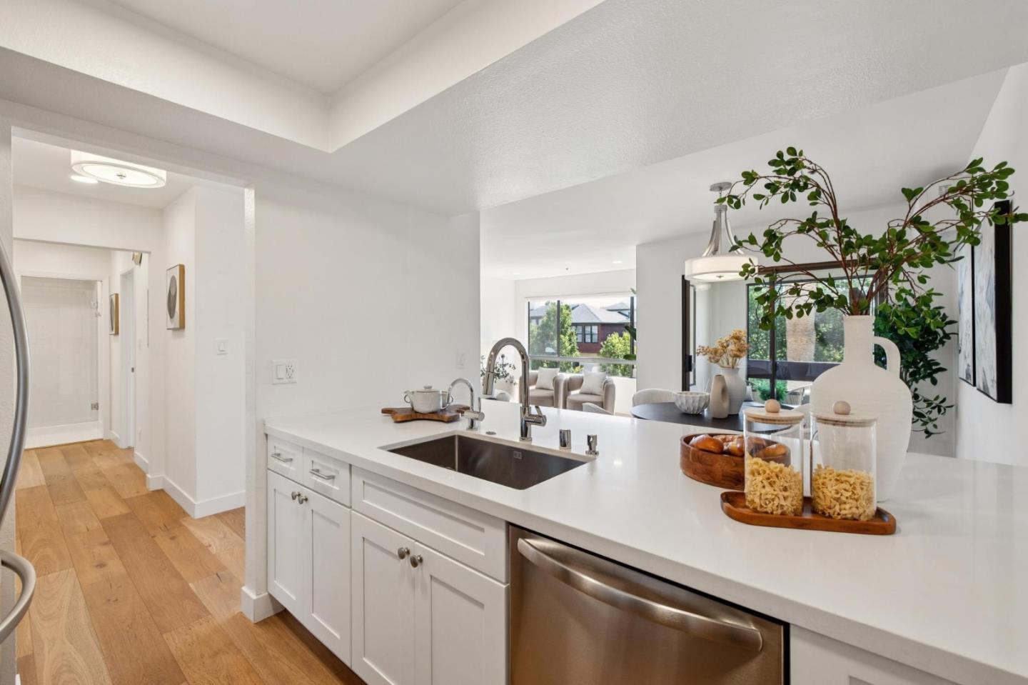Detail Gallery Image 13 of 30 For 410 Sheridan Ave #UNIT 330,  Palo Alto,  CA 94306 - 1 Beds | 1 Baths