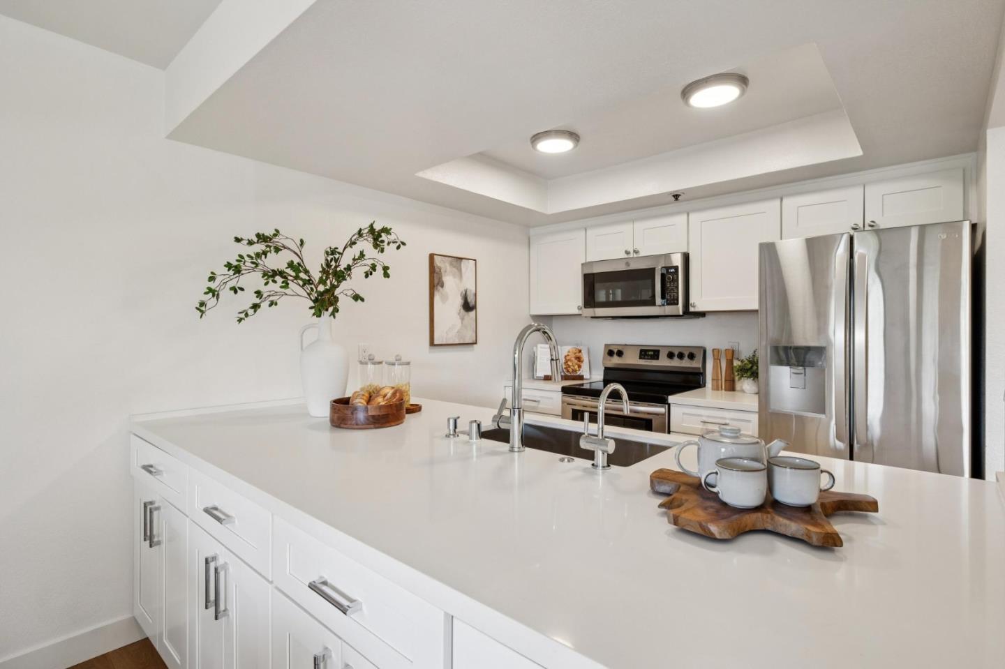 Detail Gallery Image 8 of 30 For 410 Sheridan Ave #UNIT 330,  Palo Alto,  CA 94306 - 1 Beds | 1 Baths