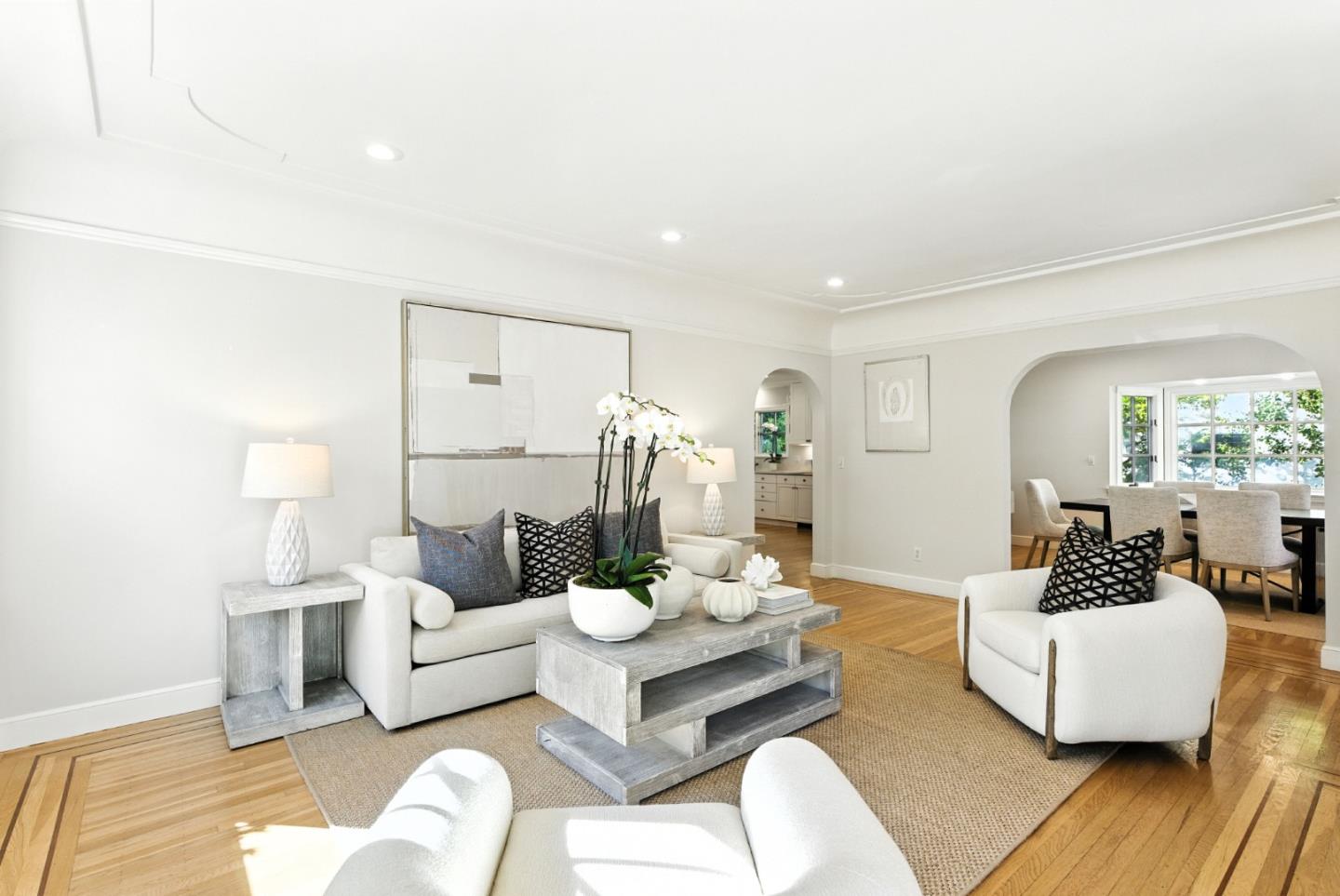 Detail Gallery Image 4 of 33 For 253 Seale Ave, Palo Alto,  CA 94301 - 4 Beds | 2/1 Baths
