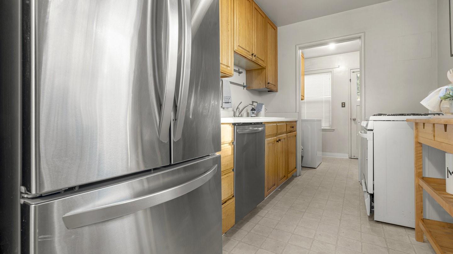 Detail Gallery Image 12 of 26 For 21685 Olive Ave, Cupertino,  CA 95014 - 3 Beds | 1 Baths