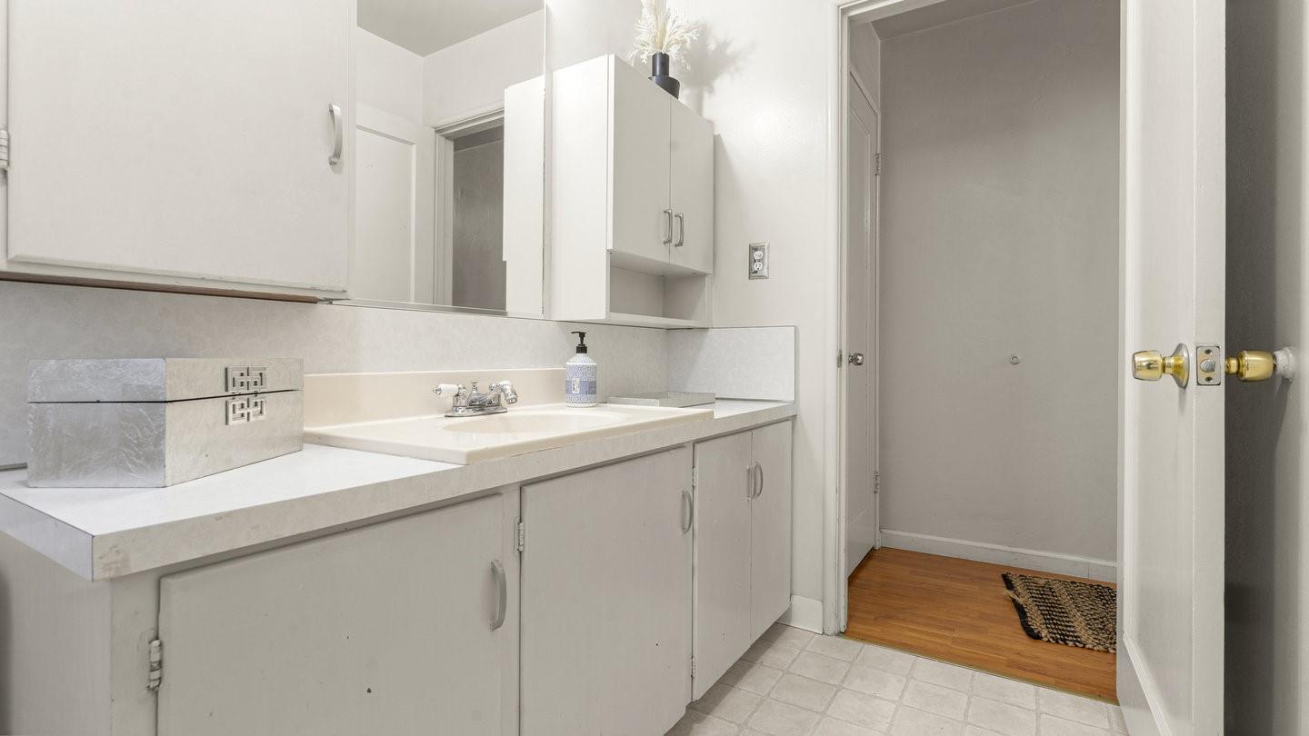 Detail Gallery Image 22 of 26 For 21685 Olive Ave, Cupertino,  CA 95014 - 3 Beds | 1 Baths