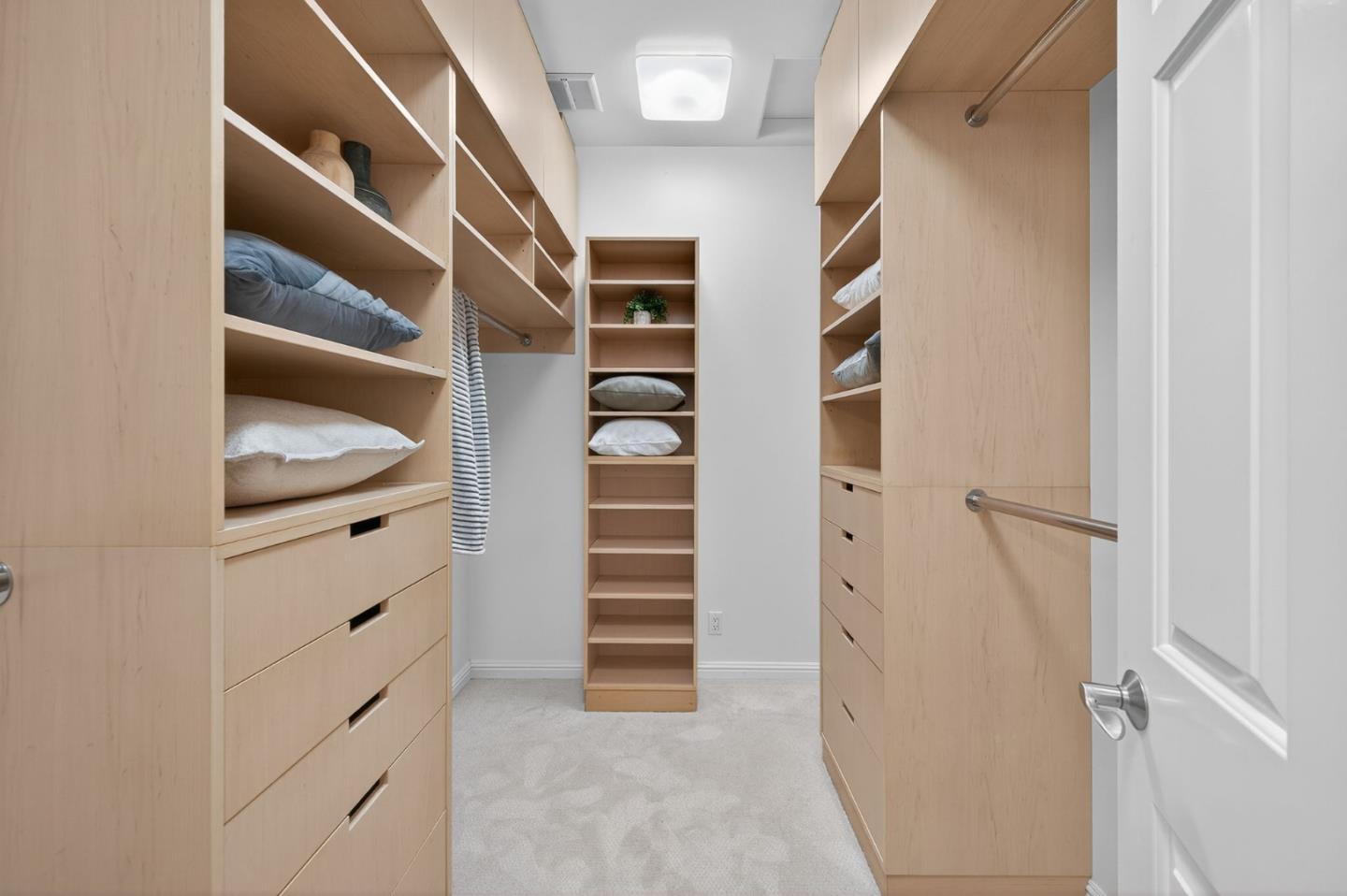 Detail Gallery Image 30 of 58 For 3179 Stockton Pl, Palo Alto,  CA 94303 - 4 Beds | 2/1 Baths