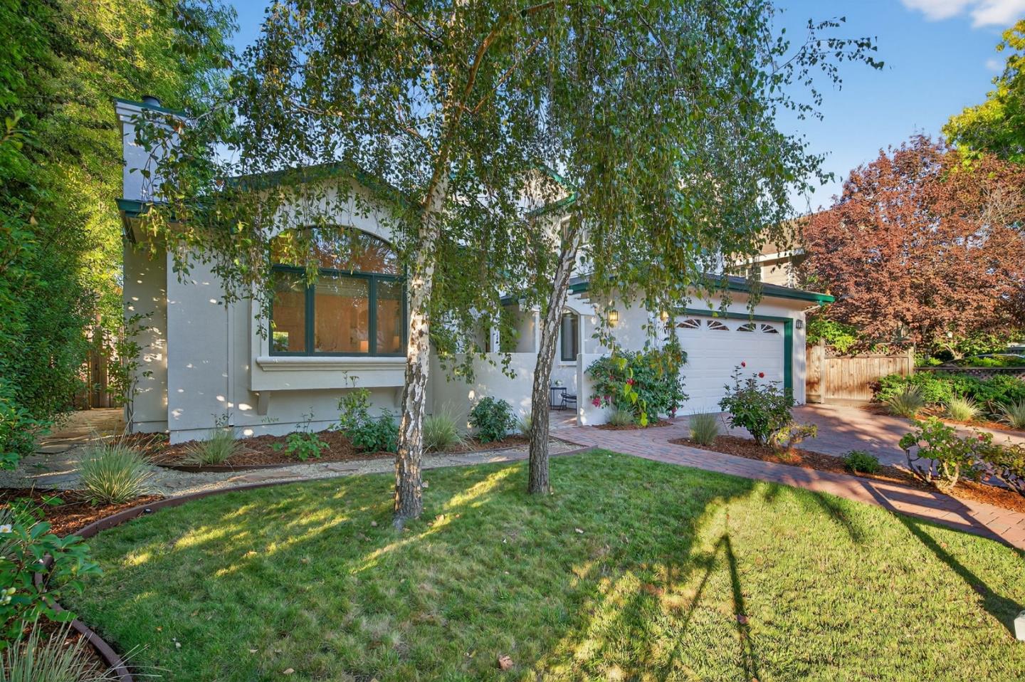 Detail Gallery Image 4 of 58 For 3179 Stockton Pl, Palo Alto,  CA 94303 - 4 Beds | 2/1 Baths