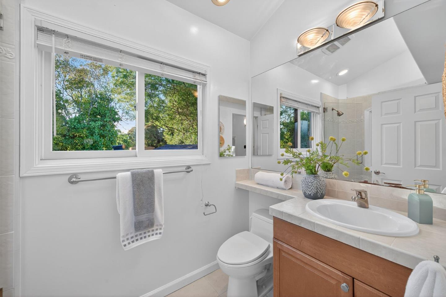 Detail Gallery Image 47 of 58 For 3179 Stockton Pl, Palo Alto,  CA 94303 - 4 Beds | 2/1 Baths