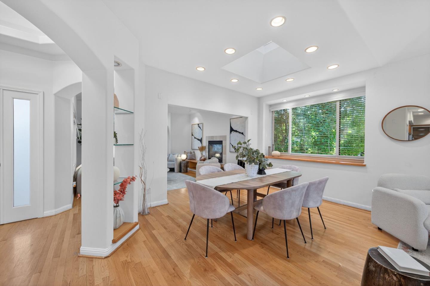 Detail Gallery Image 9 of 58 For 3179 Stockton Pl, Palo Alto,  CA 94303 - 4 Beds | 2/1 Baths