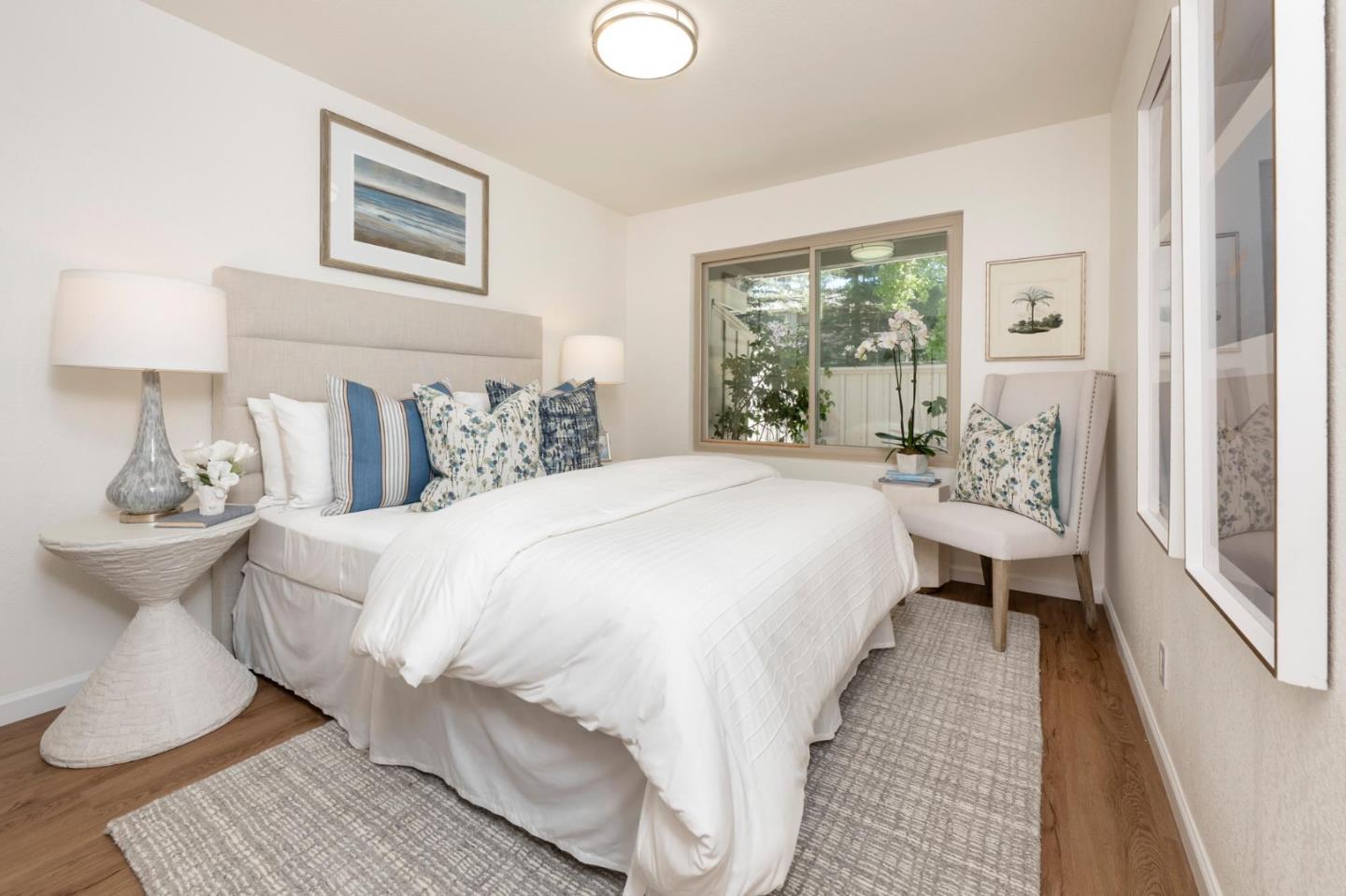 Detail Gallery Image 15 of 25 For 38 Weepingridge Ct, San Mateo,  CA 94402 - 2 Beds | 2/1 Baths