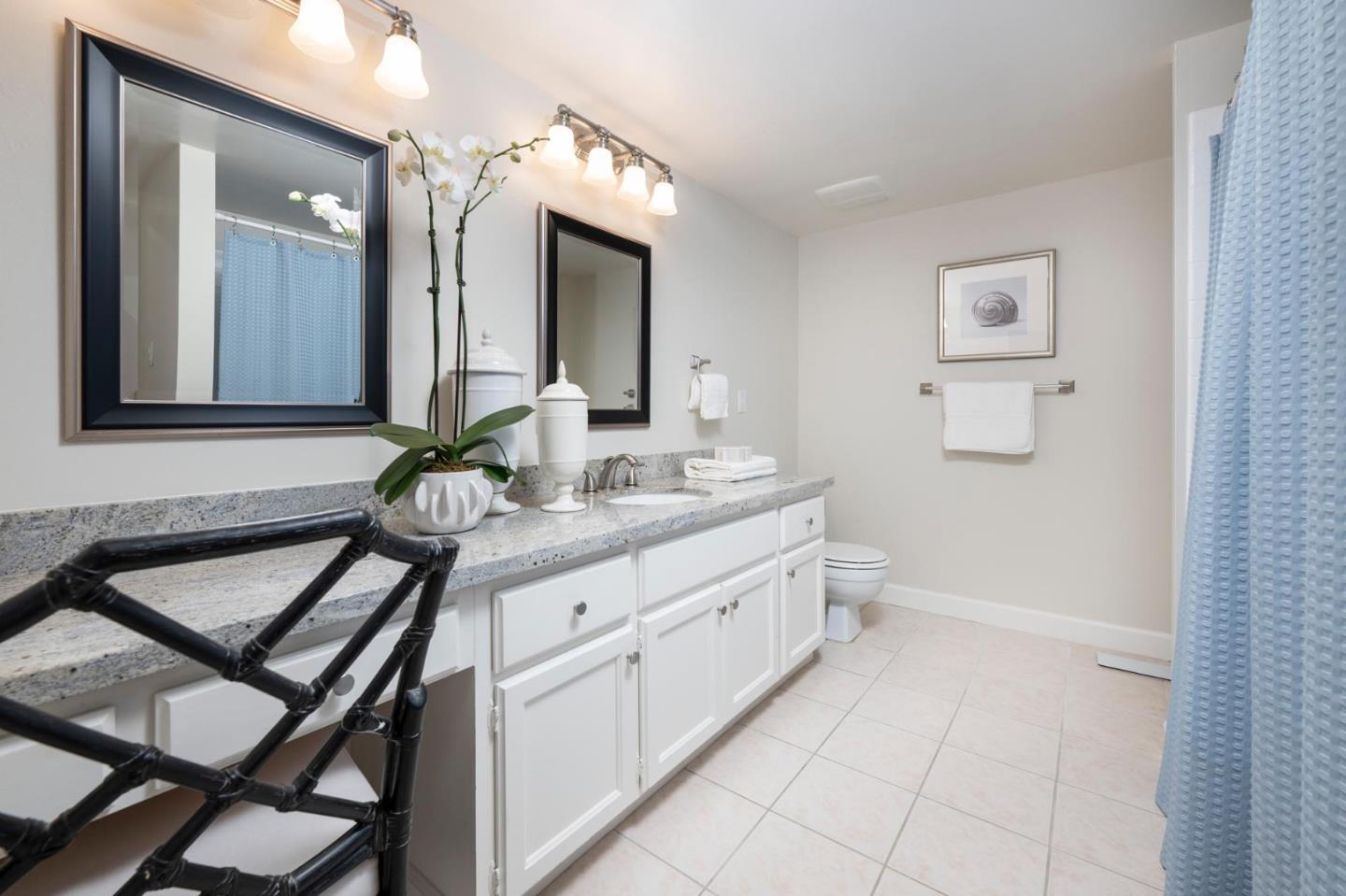 Detail Gallery Image 16 of 25 For 38 Weepingridge Ct, San Mateo,  CA 94402 - 2 Beds | 2/1 Baths