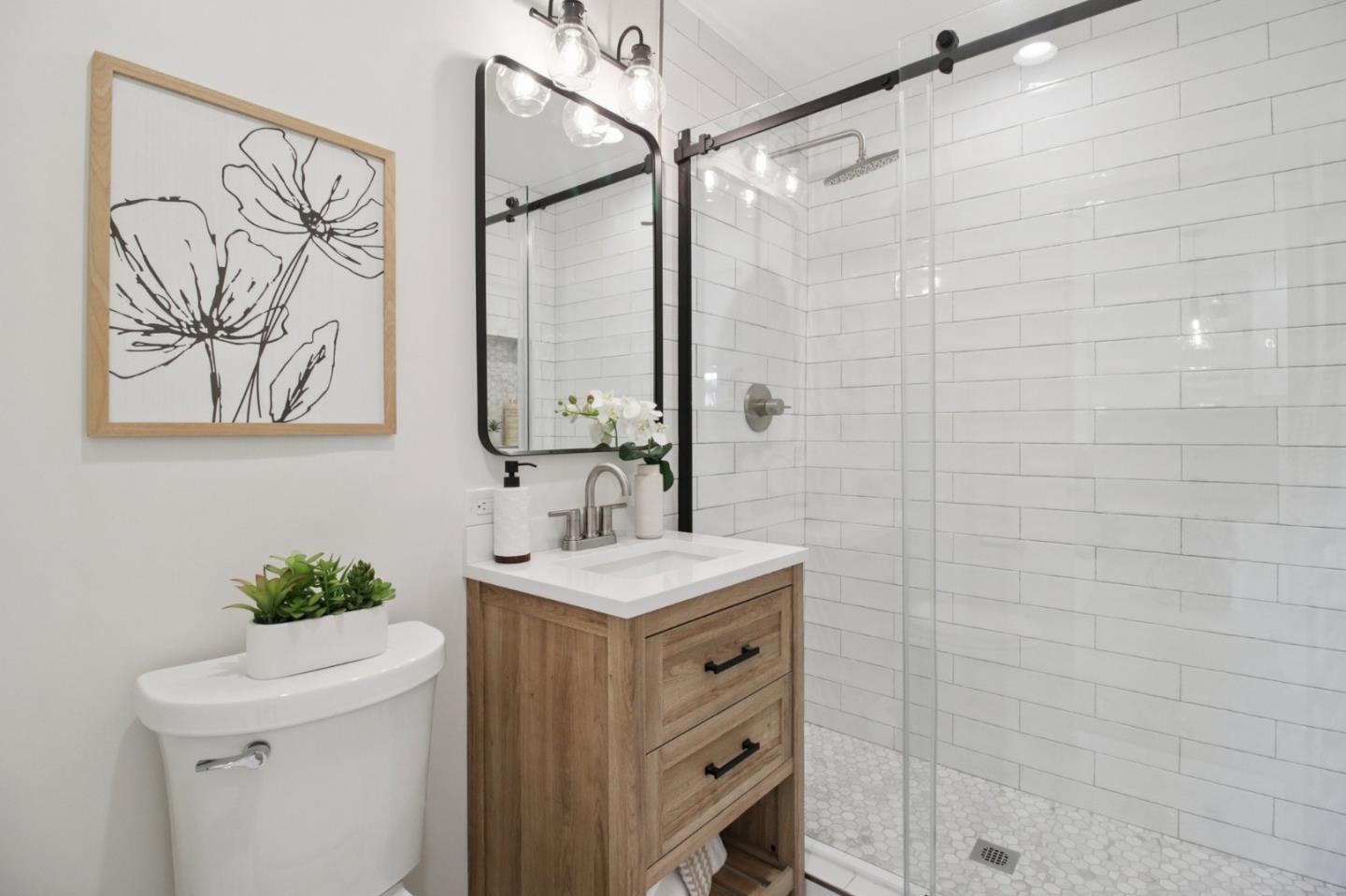 Detail Gallery Image 14 of 24 For 1397 Norman St, Redwood City,  CA 94061 - 3 Beds | 3 Baths