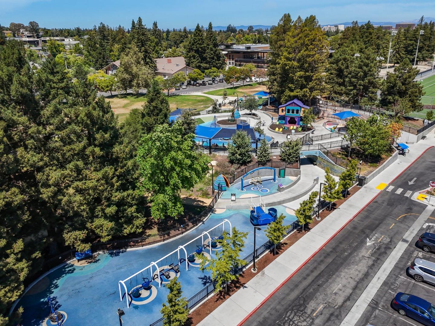 Detail Gallery Image 23 of 24 For 1397 Norman St, Redwood City,  CA 94061 - 3 Beds | 3 Baths