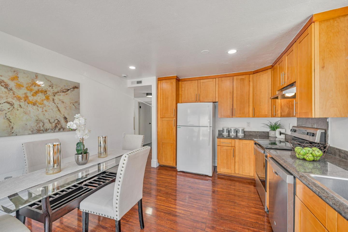 Detail Gallery Image 9 of 38 For 1787 Kyra Cir, San Jose,  CA 95122 - 3 Beds | 3 Baths