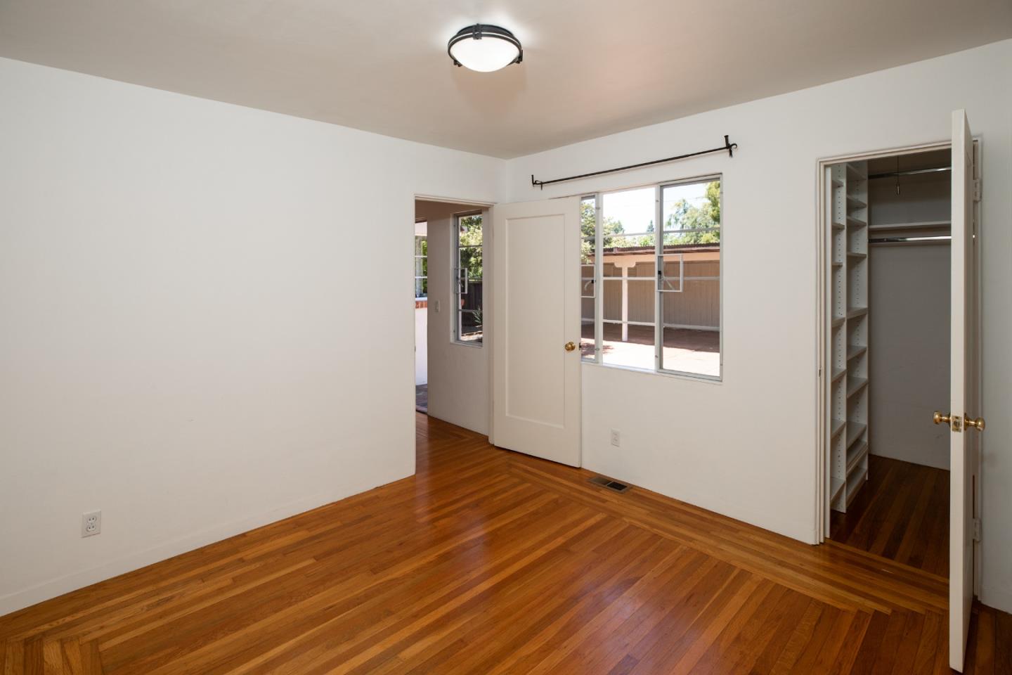 Detail Gallery Image 13 of 22 For 61 Sylvian Way, Los Altos,  CA 94022 - 3 Beds | 1/1 Baths