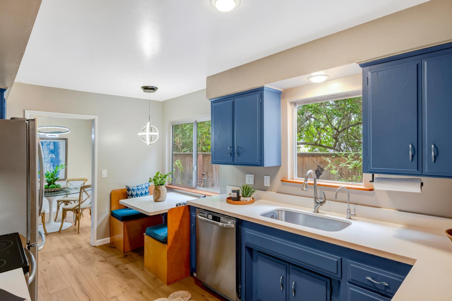 Detail Gallery Image 10 of 34 For 810 Lighthouse Ave #101,  Pacific Grove,  CA 93950 - 2 Beds | 2 Baths