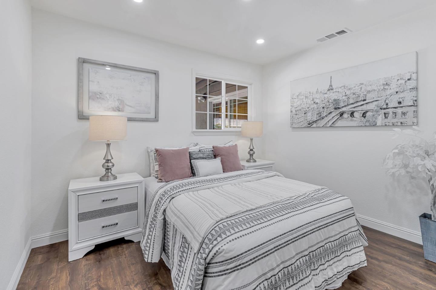 Detail Gallery Image 17 of 41 For 403 Mignot Ln, San Jose,  CA 95111 - 3 Beds | 2 Baths