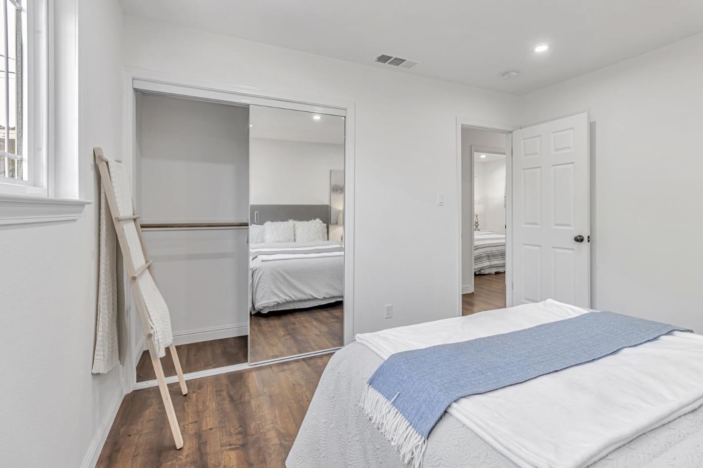 Detail Gallery Image 22 of 41 For 403 Mignot Ln, San Jose,  CA 95111 - 3 Beds | 2 Baths
