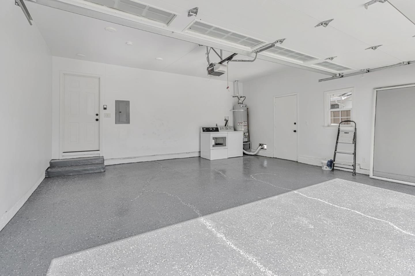 Detail Gallery Image 27 of 41 For 403 Mignot Ln, San Jose,  CA 95111 - 3 Beds | 2 Baths