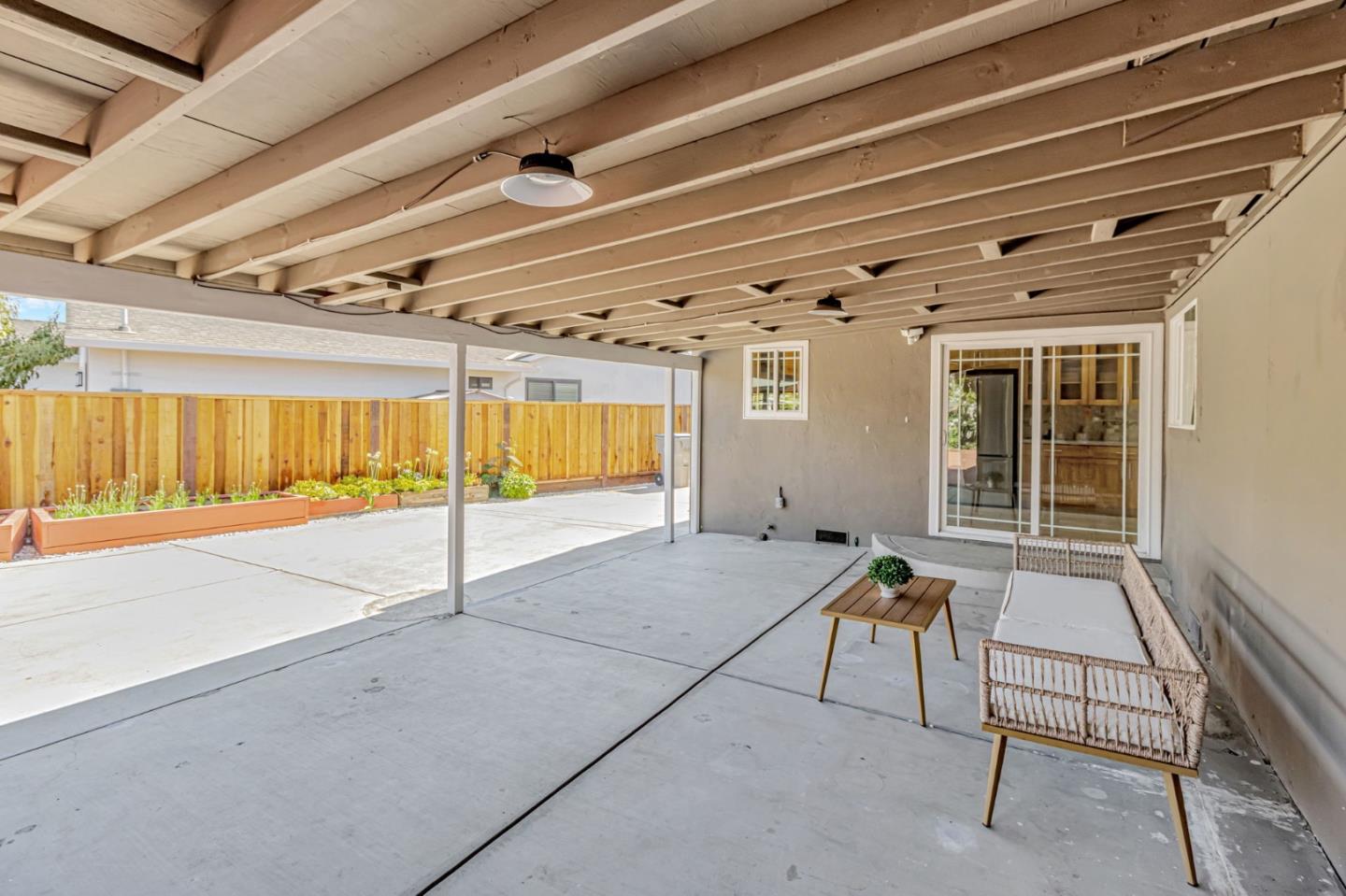 Detail Gallery Image 29 of 41 For 403 Mignot Ln, San Jose,  CA 95111 - 3 Beds | 2 Baths