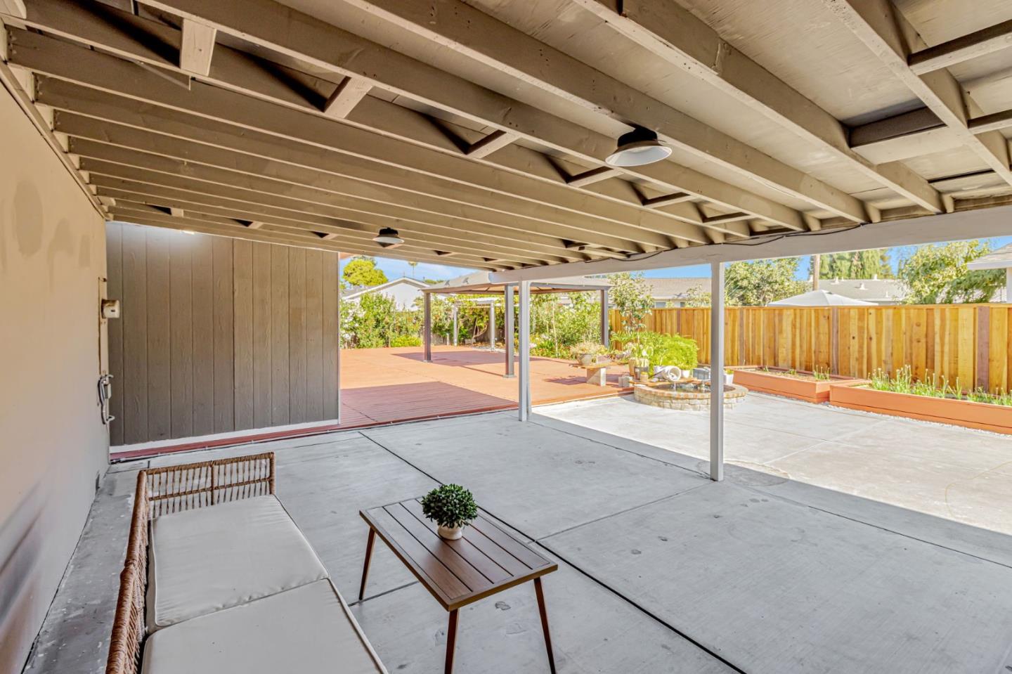 Detail Gallery Image 30 of 41 For 403 Mignot Ln, San Jose,  CA 95111 - 3 Beds | 2 Baths