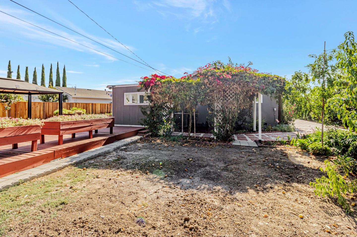 Detail Gallery Image 39 of 41 For 403 Mignot Ln, San Jose,  CA 95111 - 3 Beds | 2 Baths