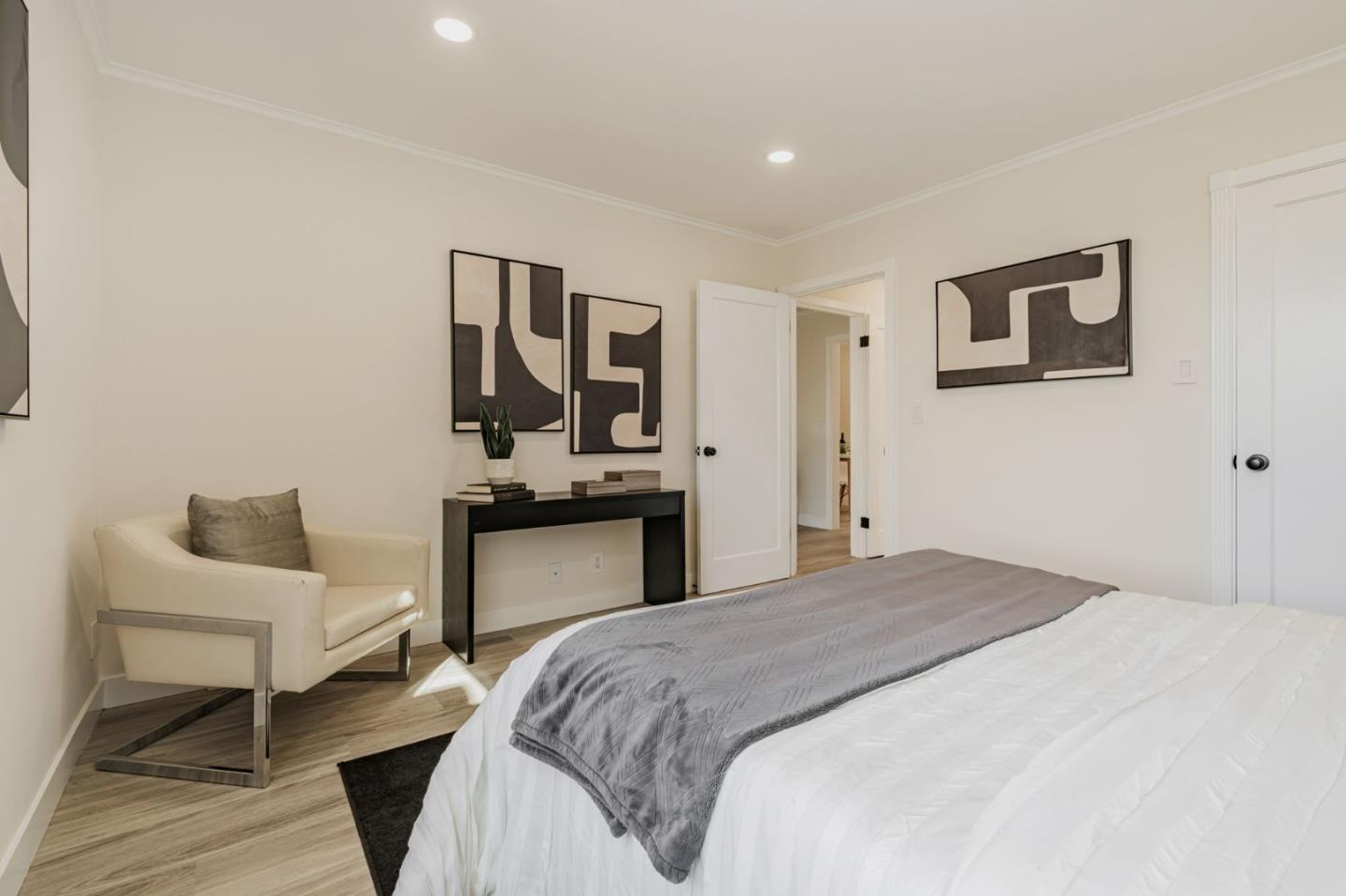 Detail Gallery Image 18 of 30 For 238 Harkness Ave, San Francisco,  CA 94134 - 2 Beds | 1 Baths
