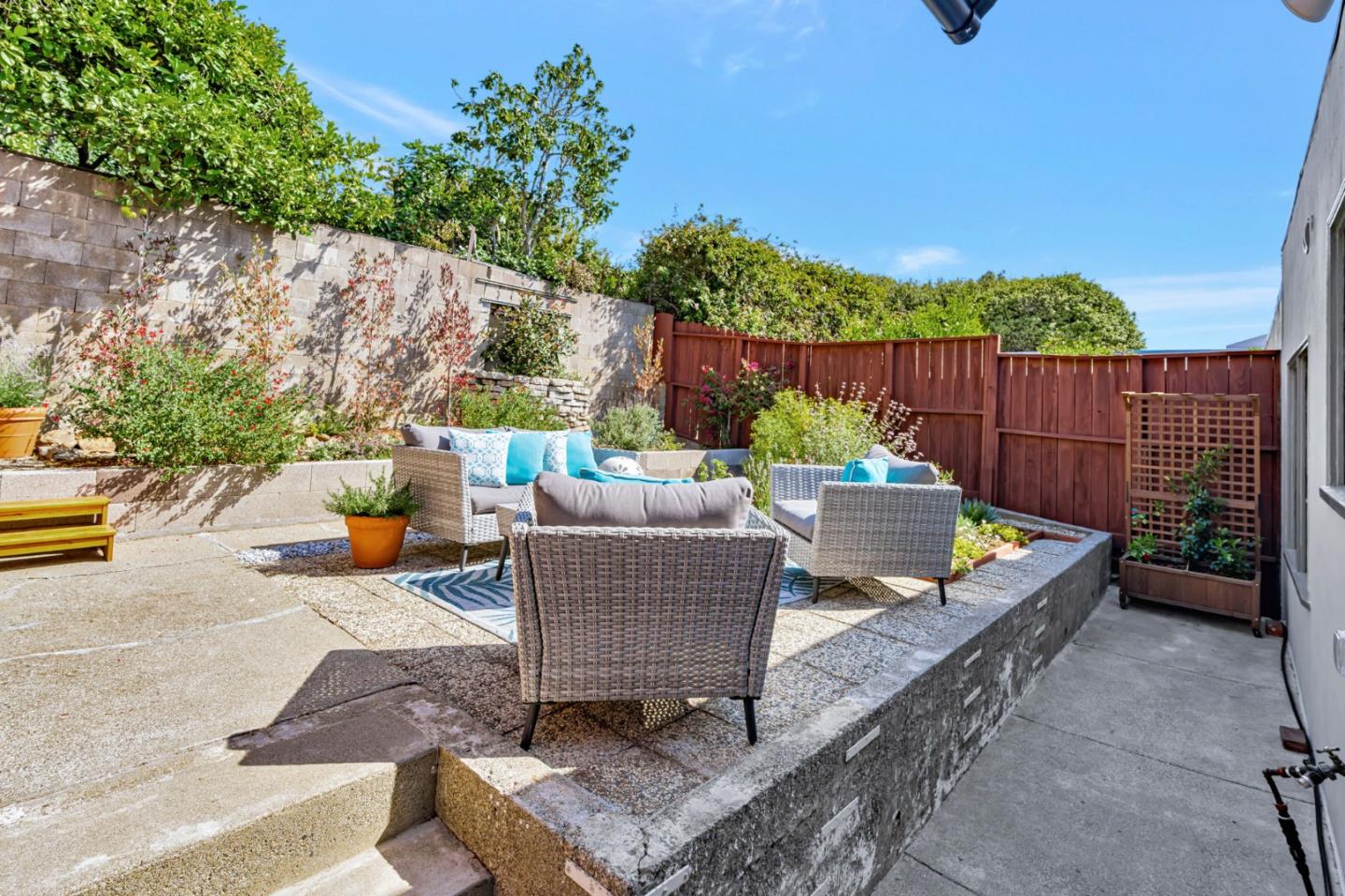 Detail Gallery Image 26 of 30 For 238 Harkness Ave, San Francisco,  CA 94134 - 2 Beds | 1 Baths