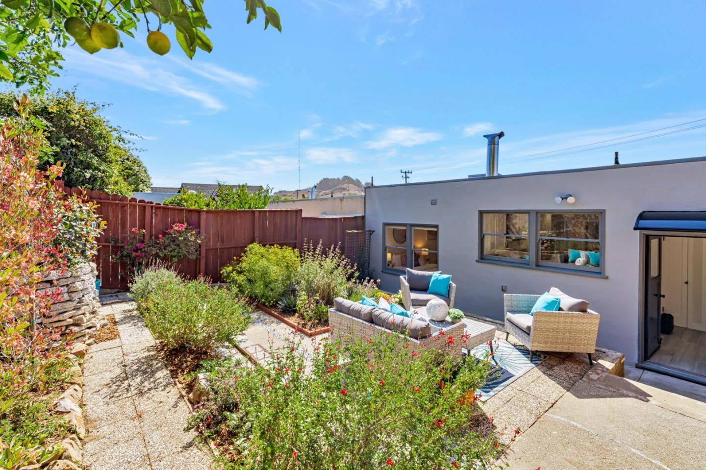 Detail Gallery Image 27 of 30 For 238 Harkness Ave, San Francisco,  CA 94134 - 2 Beds | 1 Baths