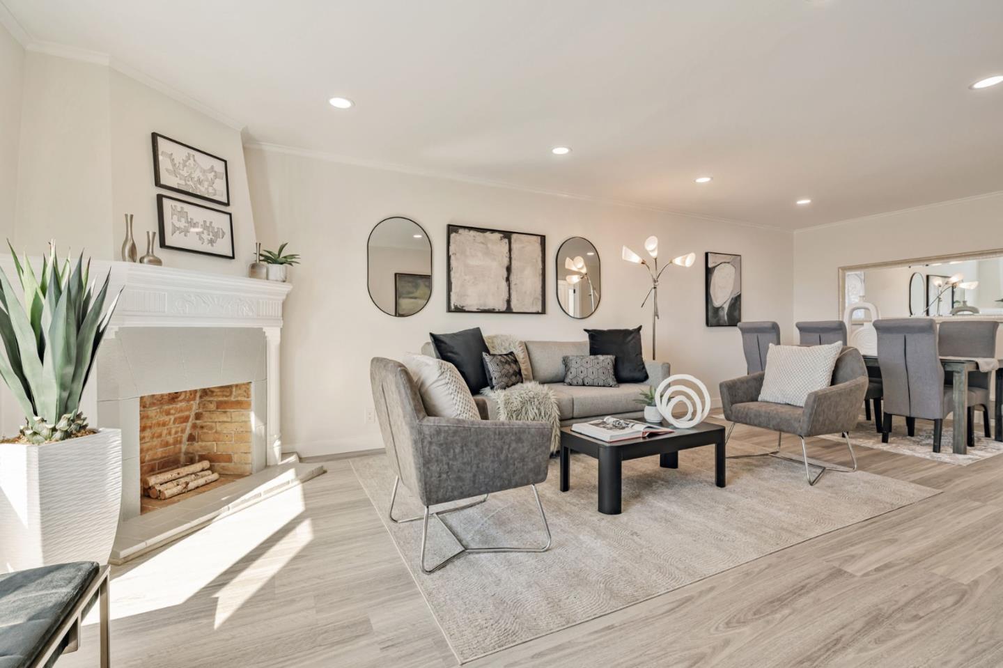 Detail Gallery Image 4 of 30 For 238 Harkness Ave, San Francisco,  CA 94134 - 2 Beds | 1 Baths