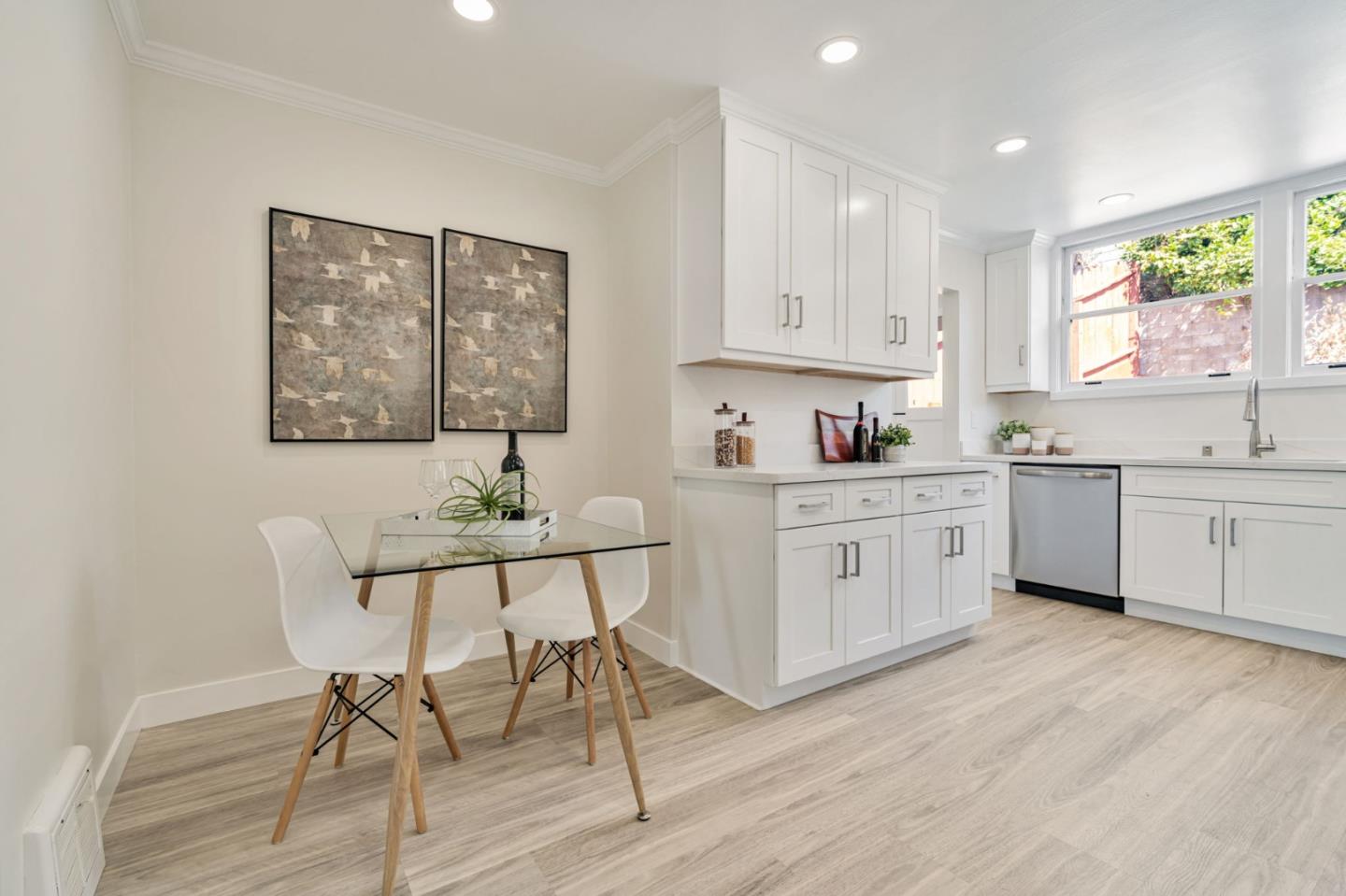 Detail Gallery Image 9 of 30 For 238 Harkness Ave, San Francisco,  CA 94134 - 2 Beds | 1 Baths
