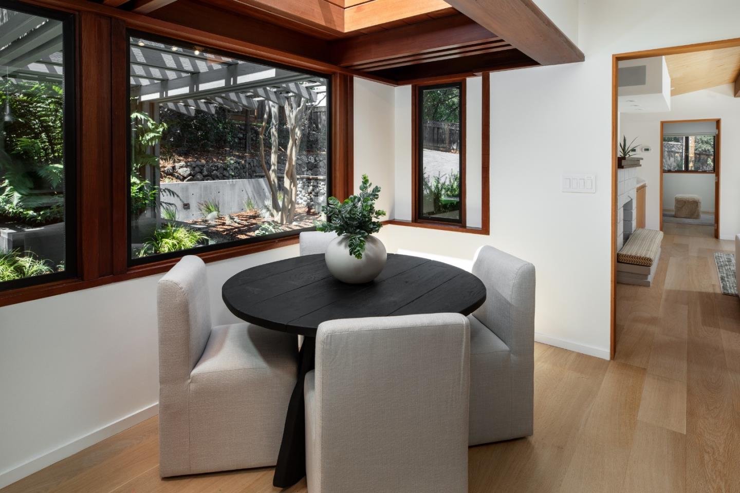 Detail Gallery Image 14 of 74 For 26545 Purissima Rd, Los Altos Hills,  CA 94022 - 5 Beds | 4/1 Baths