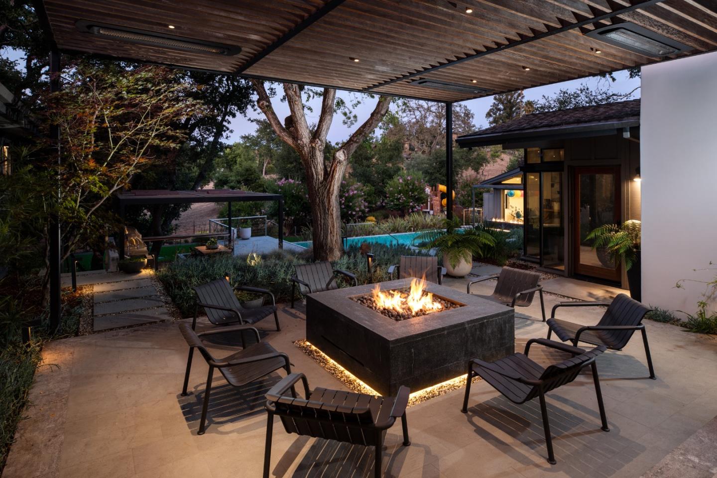 Detail Gallery Image 16 of 74 For 26545 Purissima Rd, Los Altos Hills,  CA 94022 - 5 Beds | 4/1 Baths