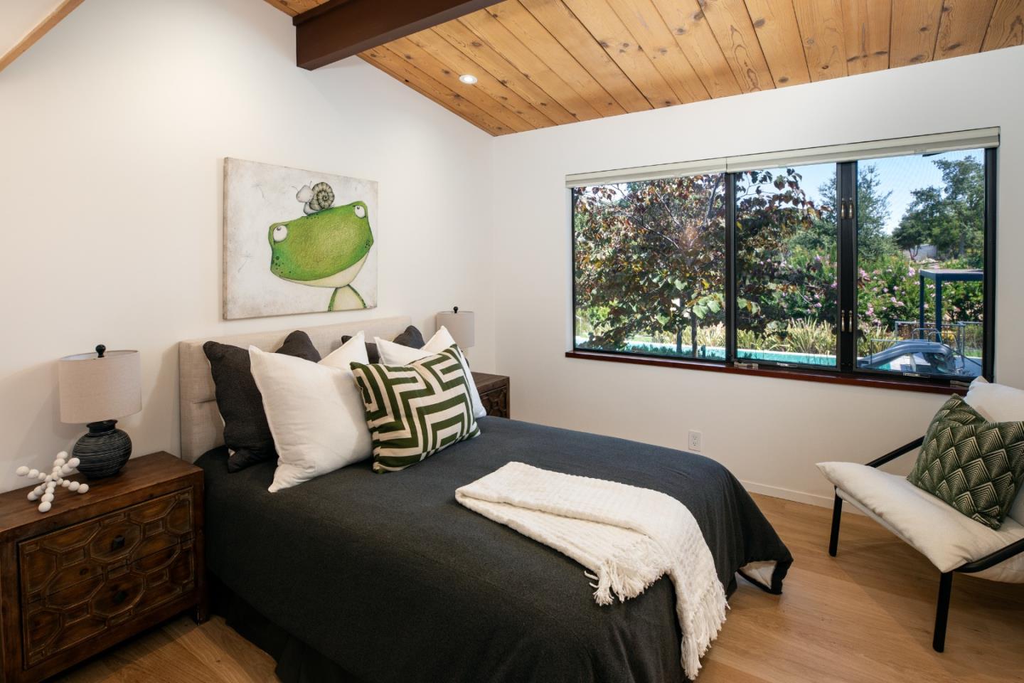Detail Gallery Image 25 of 74 For 26545 Purissima Rd, Los Altos Hills,  CA 94022 - 5 Beds | 4/1 Baths